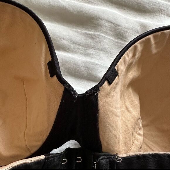 Victoria’s Secret reversible black and tan strapless bra size 36D - Picture 7 of 7